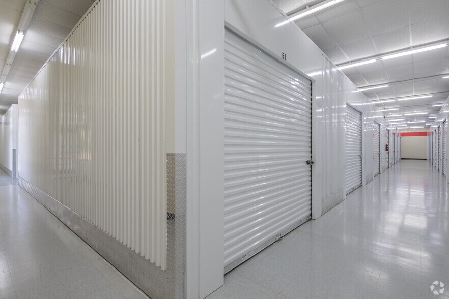 More Photos Of 112 Benton Way, Benton Self Storage For Sale