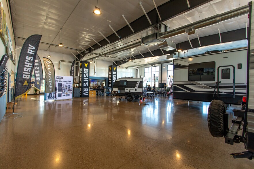 More Photos Of 3928 Tri Hill Frontage Rd, Great Falls Auto Dealership For Sale