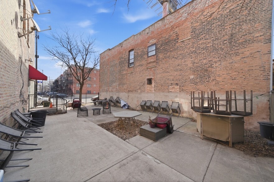 More Photos Of 518 Western ave, Chicago Apartments For Sale