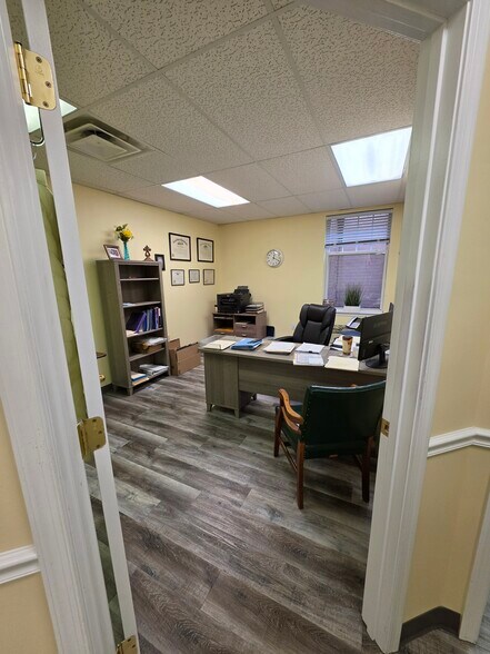 More Photos Of 3140 W Ward Rd, Dunkirk Medical For Lease