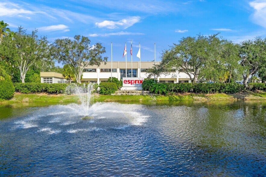 Primary Photo Of 7680 Matoaka Rd, Sarasota Office For Sale