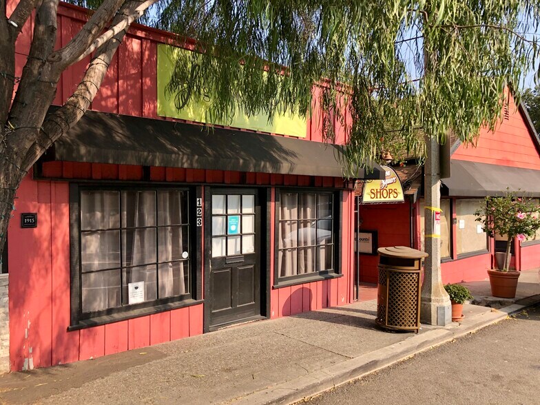 More Photos Of 119 N Main Ave, Fallbrook Restaurant For Sale