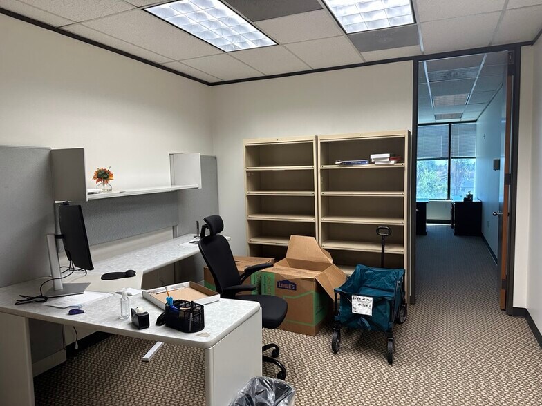 More Photos Of 801 W Nolana Ave, McAllen Office For Lease