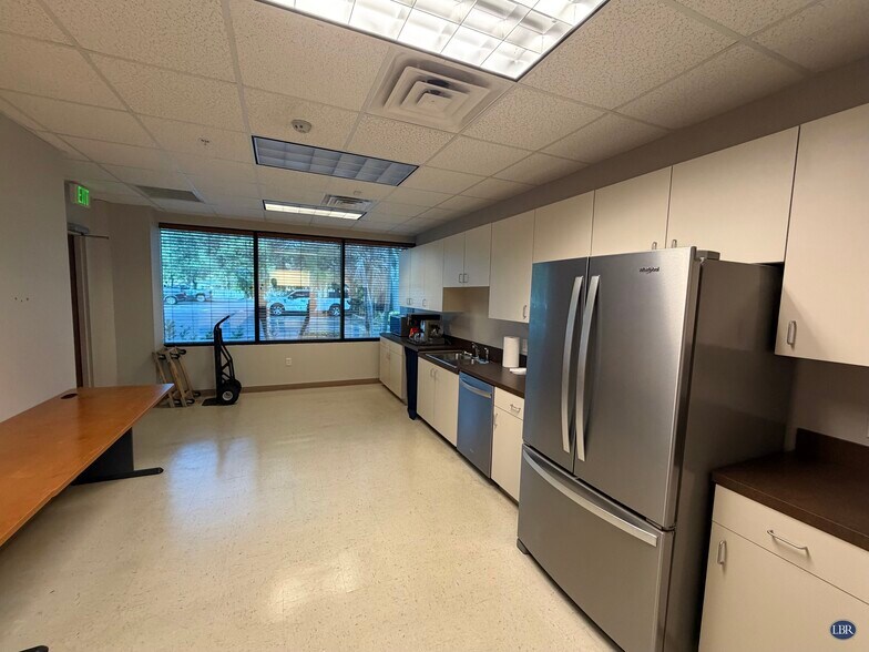 More Photos Of 202 N Harbor City Blvd, Melbourne Office For Lease