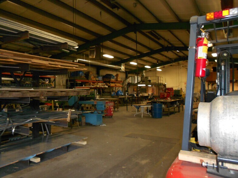 More Photos Of 1 Chips Ln, Fishkill Light Manufacturing For Lease