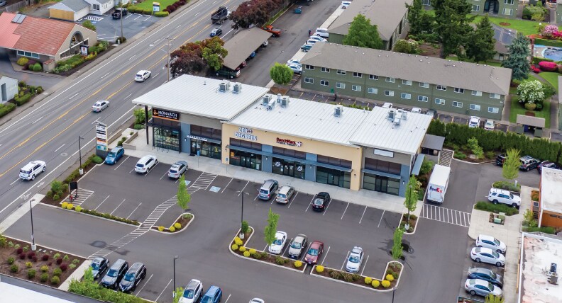 More Photos Of 1777 Coburg Rd, Eugene Restaurant For Lease