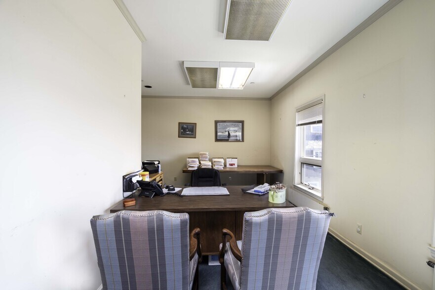 More Photos Of 426 Main St, Ketchikan Office For Sale