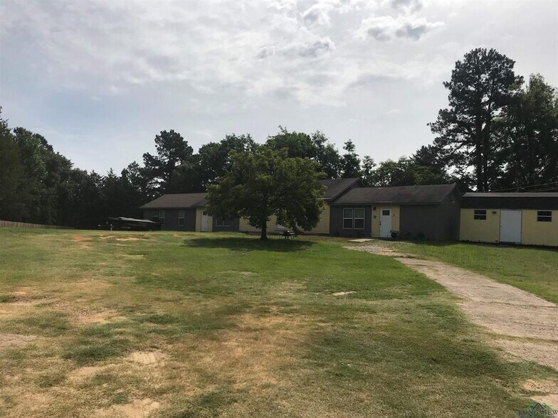 More Photos Of 1609 N Main St, Gladewater Land For Sale