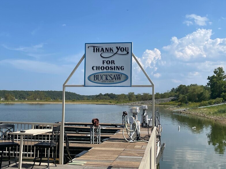 More Photos Of 670 SE 803rd Rd, Clinton Marina For Sale