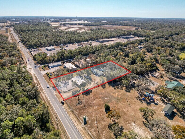 More Photos Of 15525 Shady Hills Rd, Spring Hill Restaurant For Sale