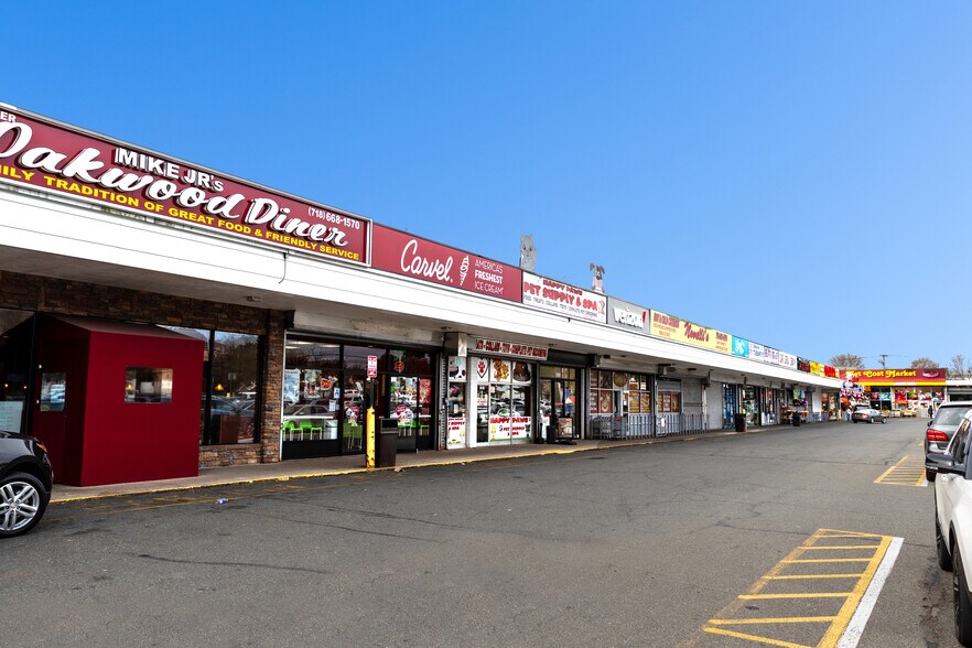 More Photos Of 3161 Amboy Rd, Staten Island Unknown For Lease