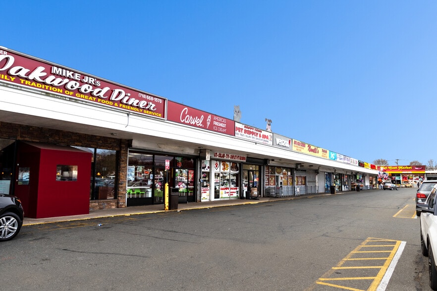 More Photos Of 3161 Amboy Rd, Staten Island Unknown For Lease