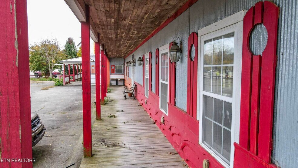 More Photos Of 390 Cherohala Skwy, Tellico Plains General Retail For Sale