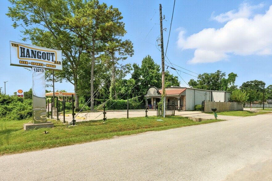 More Photos Of 13213 Fm 2100 Rd, Crosby Restaurant For Sale