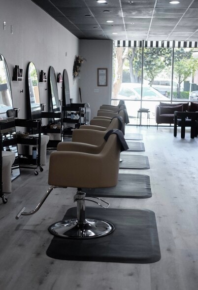 More Photos Of 927 20th St, Sacramento Storefront Retail Residential For Lease