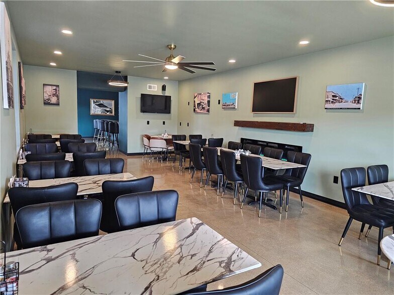More Photos Of 120 W Cumberland St, Greenup General Retail For Sale