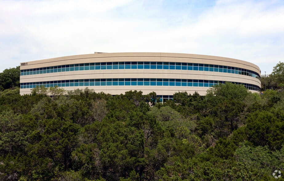 More Photos Of 9020 N Capital of Texas Hwy, Austin Unknown For Lease