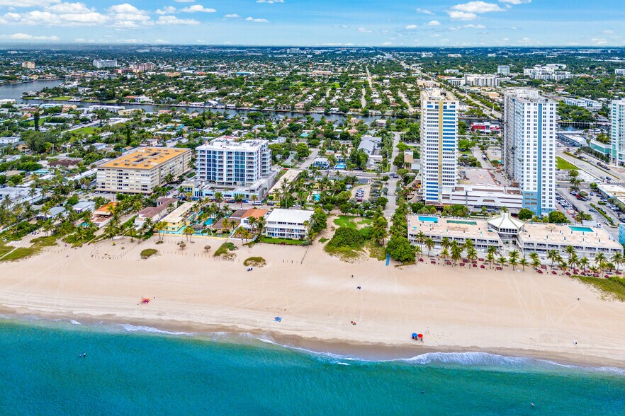 More Photos Of 3308 SE 3rd St, Pompano Beach Specialty For Sale