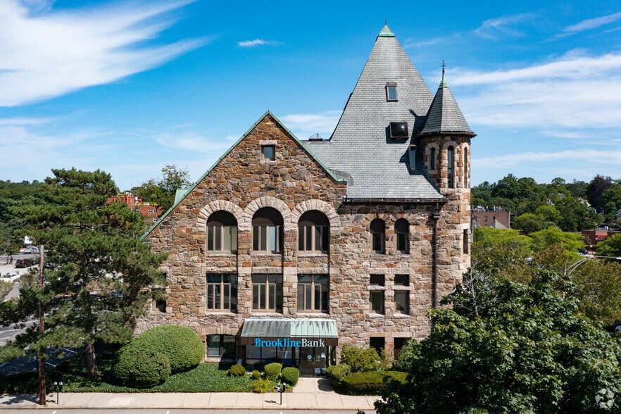 More Photos Of 10 Langley Rd, Newton Office For Sale