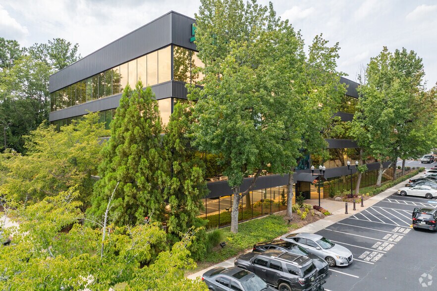 More Photos Of 1945 The Exchange SE, Atlanta Office For Sale