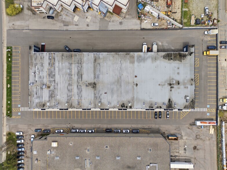 More Photos Of 397 Humberline Dr, Toronto Warehouse For Sale