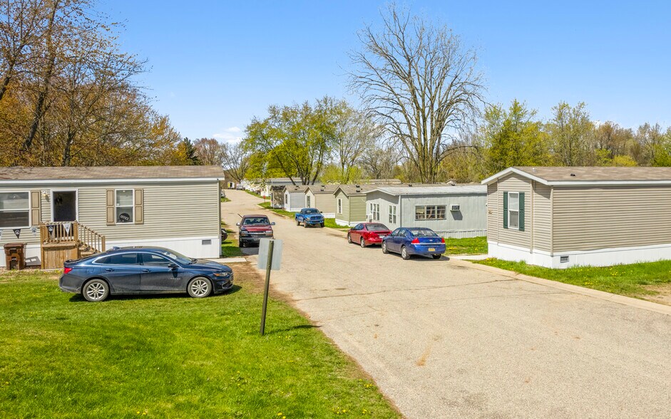 More Photos Of 12700 Colby Lake Rd, Laingsburg Manufactured Housing Mobile Home Park For Sale