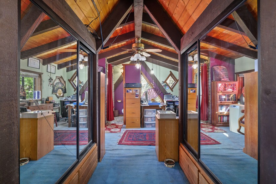 More Photos Of 3305 Dick George Rd, Cave Junction Hospitality For Sale