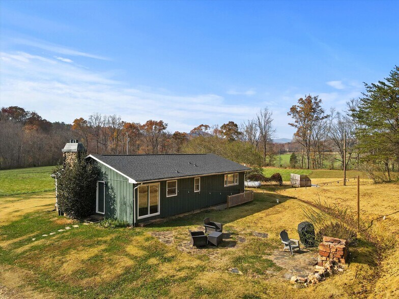 More Photos Of 364 Beast Trl, Mount Airy Winery Vineyard For Sale
