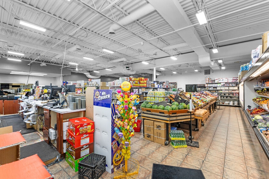 More Photos Of 36886 Ryan Rd, Sterling Heights Supermarket For Sale