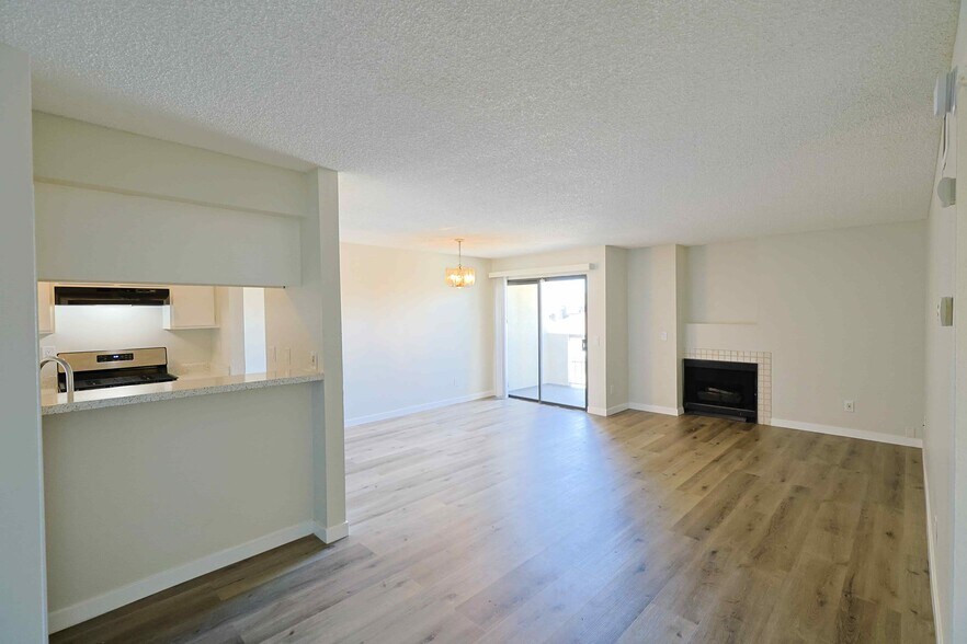 More Photos Of 8350 Gardendale St, Paramount Apartments For Sale