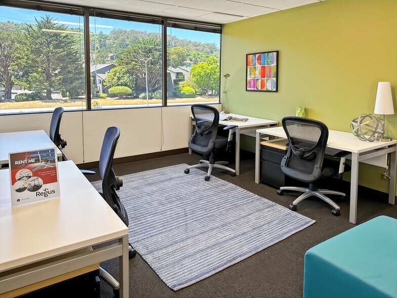 More Photos Of 1 Harbor Dr, Sausalito Coworking Space