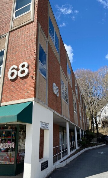More Photos Of 68 Leonard St, Belmont Office For Lease