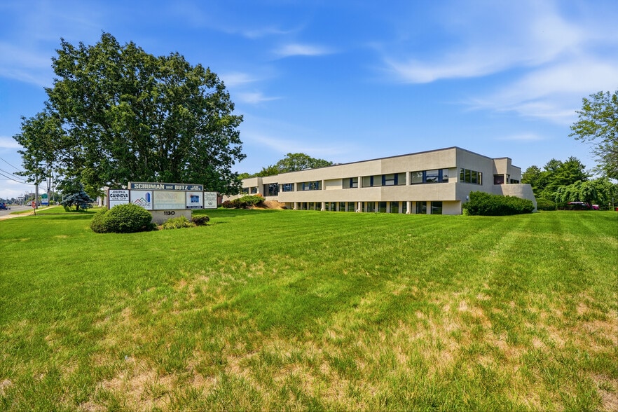 More Photos Of 1130 Hooper Ave, Toms River Office For Lease