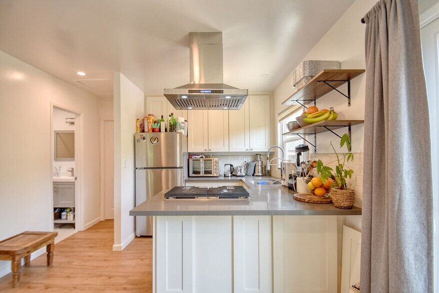 More Photos Of 1717-1721 Morton Ave, Los Angeles Apartments For Sale