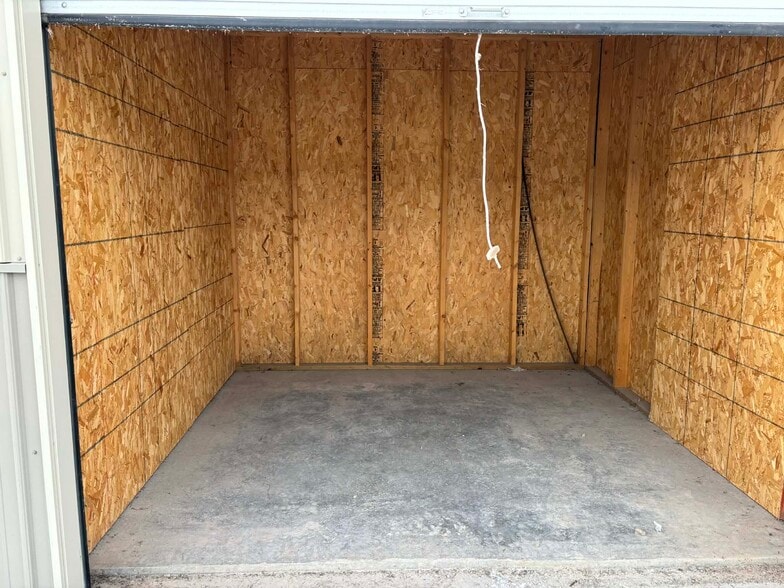 More Photos Of 2285 Northern Rd, Neenah Self Storage For Sale