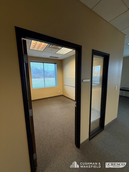 More Photos Of 31500 Bainbridge Rd, Solon Office For Sale