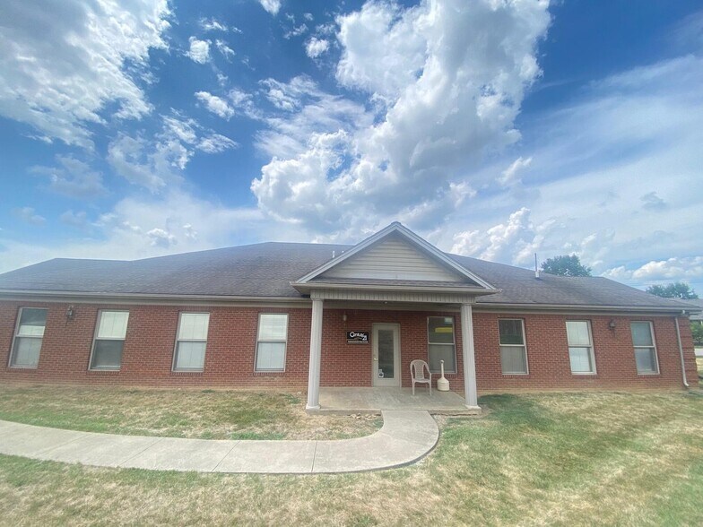 More Photos Of 97 C Michael Davenport Blvd, Frankfort Office For Sale
