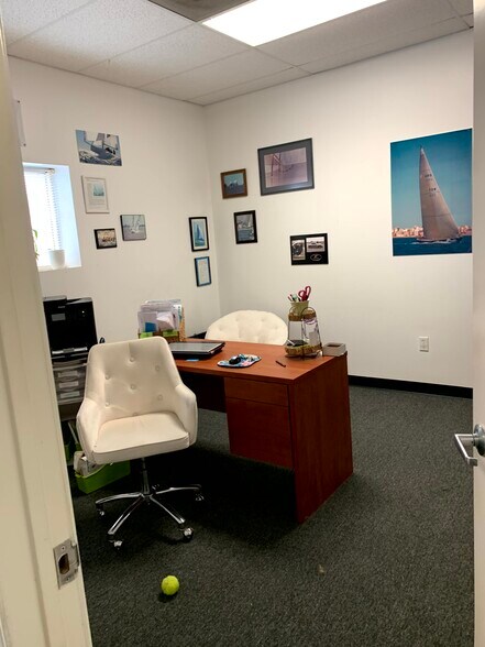 More Photos Of 2031 Anders Ln, Kemah Light Distribution For Lease