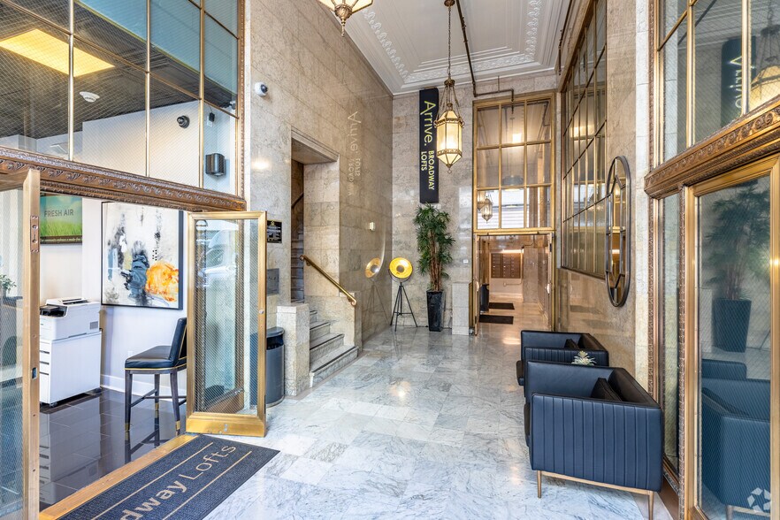 More Photos Of 1007 5th Ave, San Diego Apartments For Lease