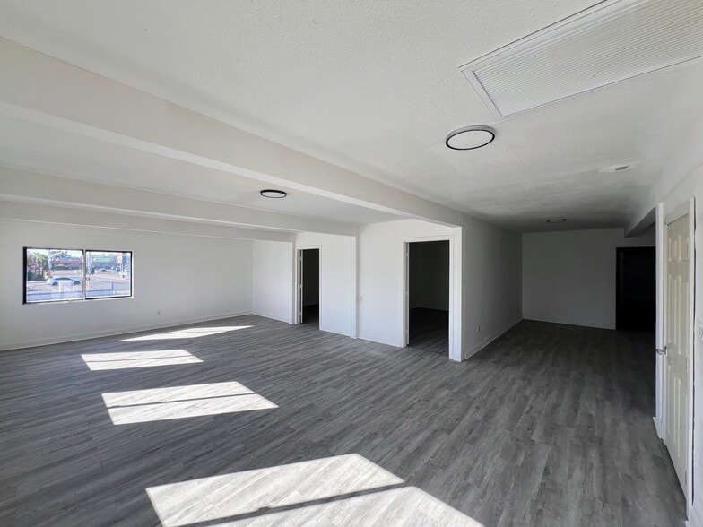 More Photos Of 910 E Sahara Ave, Las Vegas Medical For Lease