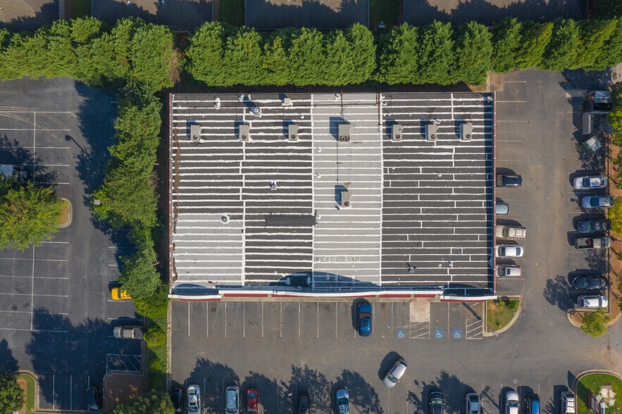 More Photos Of 2779 Cruse Rd, Lawrenceville General Retail For Sale