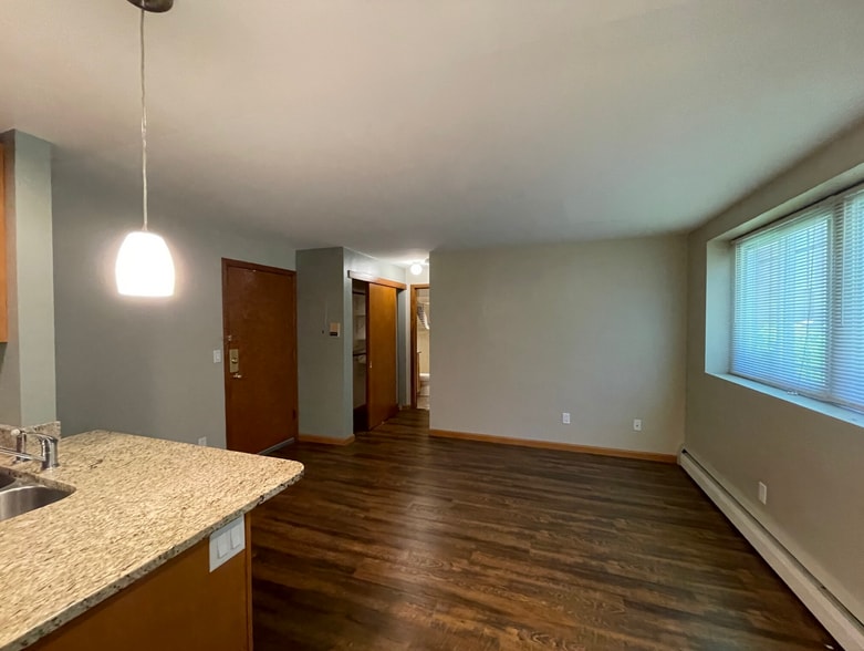 More Photos Of 2637 Pleasant Ave S, Minneapolis Apartments For Sale