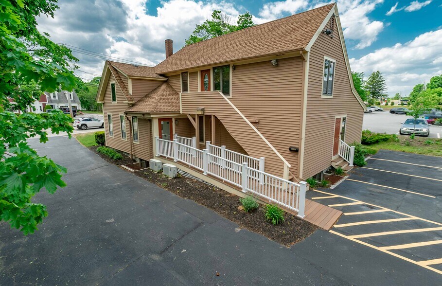 More Photos Of 127 Washington St, Norwell Medical For Sale