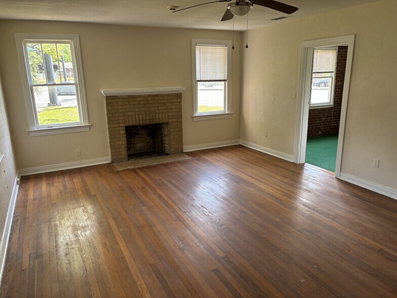 More Photos Of 5010 Blackburn St, Jacksonville Specialty For Sale