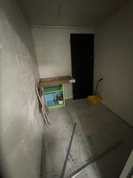 More Photos Of 840 16th St S, Saint Petersburg Office For Lease