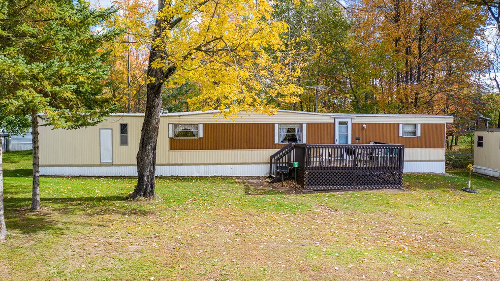 More Photos Of N10120 Parkway Rd, Crivitz Specialty For Sale