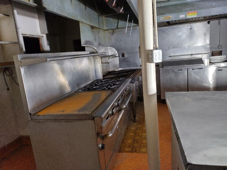 More Photos Of 621 S Brawley Ave, Brawley Restaurant For Sale