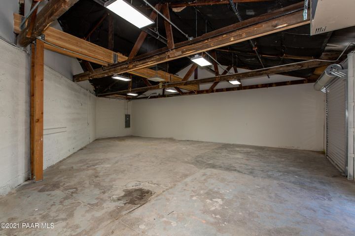 More Photos Of 430 N Mount Vernon Ave, Prescott Warehouse For Lease
