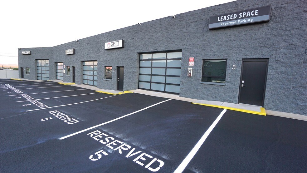 More Photos Of 4030 Stockton Hill Rd, Kingman Light Distribution For Sale