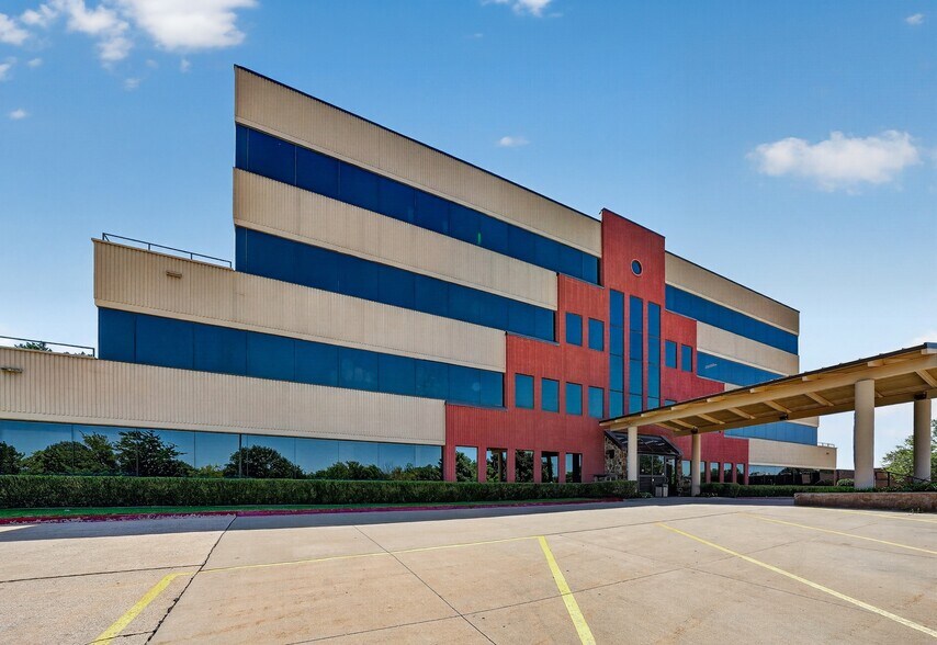 More Photos Of 13321 N Meridian Ave, Oklahoma City Medical For Lease